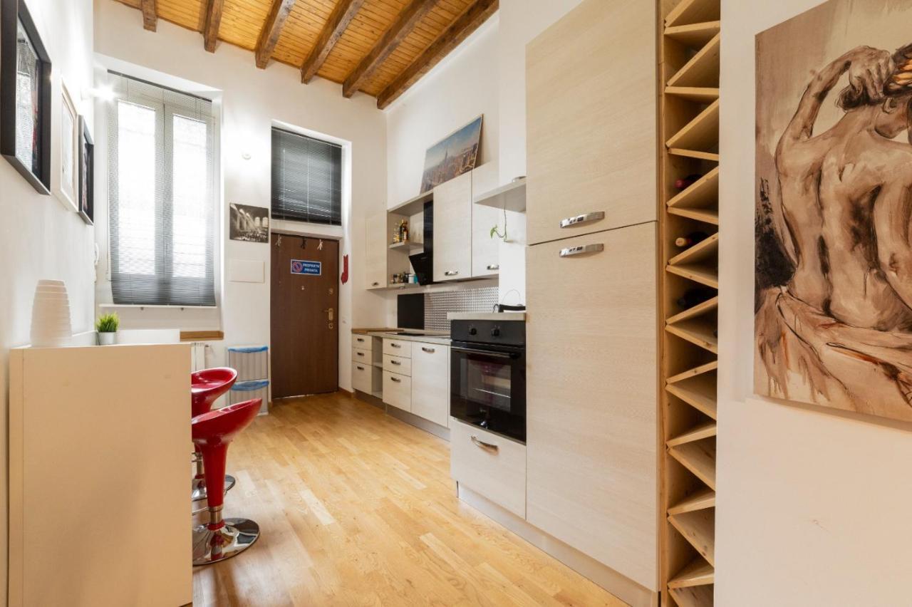 Dergano & Maciachini Cozy Apartment Milan Bagian luar foto
