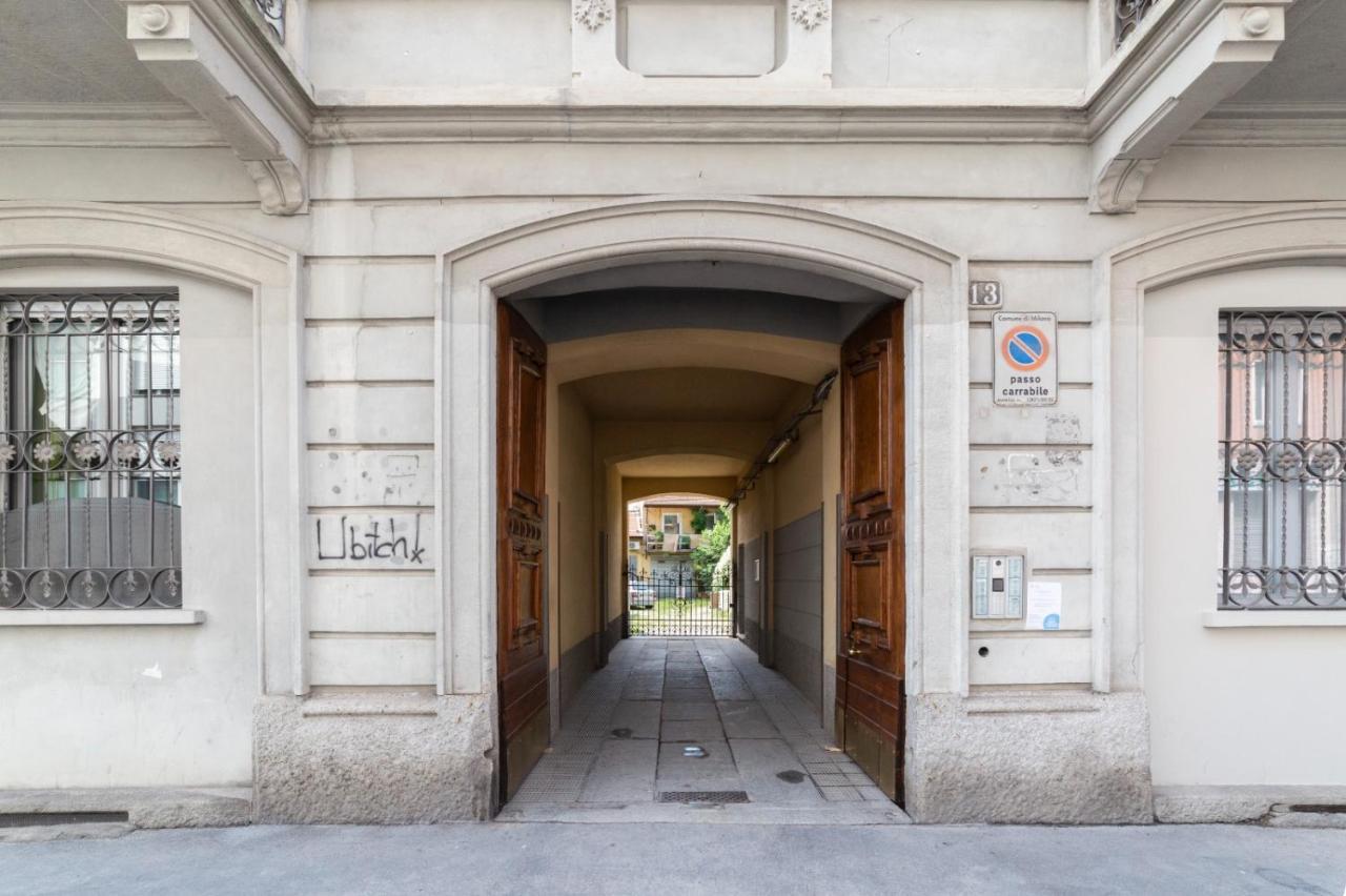 Dergano & Maciachini Cozy Apartment Milan Bagian luar foto